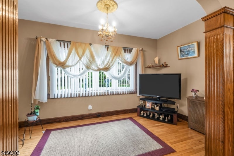 315 Trinity Pl