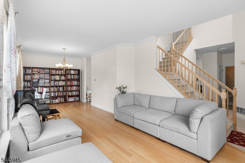 4 Bonner Ct