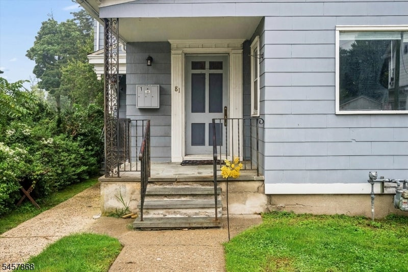 81 Main St A