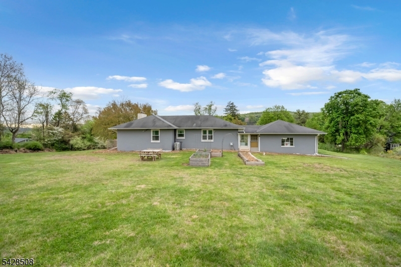 326 Riegelsville Rd