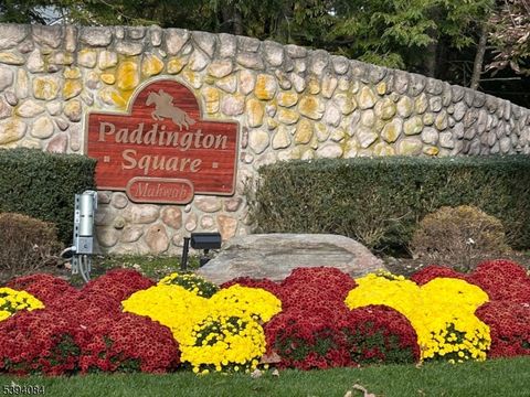 Photo of 1248 Garrison Ct, Mahwah, NJ 07430 (MLS # 3994988)