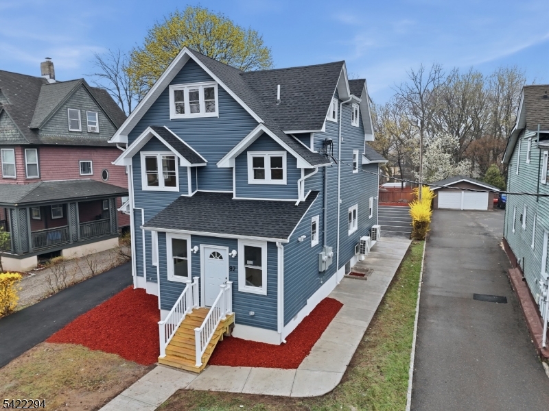 82 Grove St