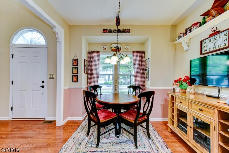 32 Weber Ave