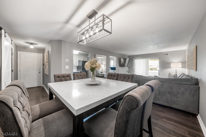 74 Crestview Ln