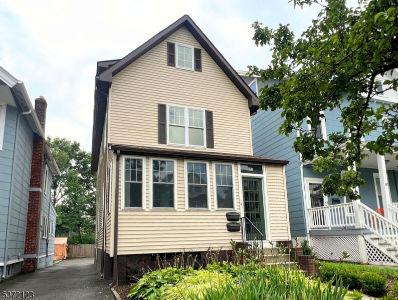 60 Montague Pl 2