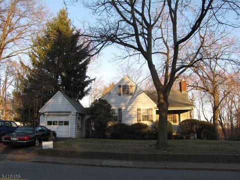 86 Ruckman Rd Hillsdale Boro NJ 07642