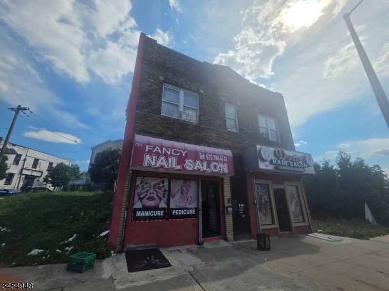 721 Springfield Ave