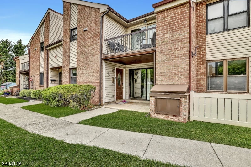 1475 Mount Holly Rd 4