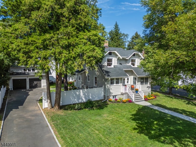 31 Morse Ave