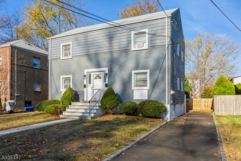 127 Roosevelt Ave 1