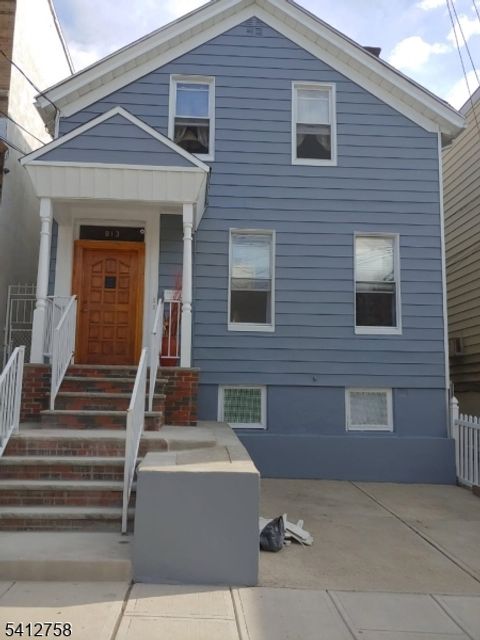 813 14Th St Union City NJ 07087