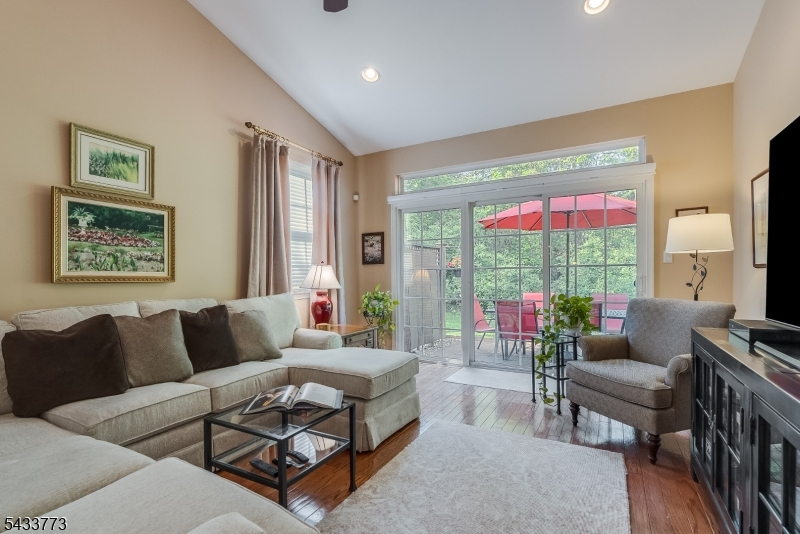 1 Ebersohl Cir