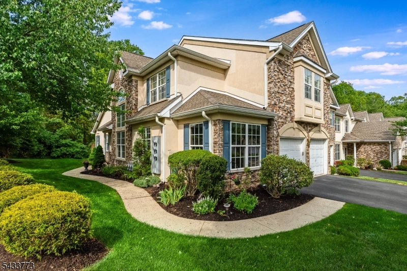 1 Ebersohl Cir