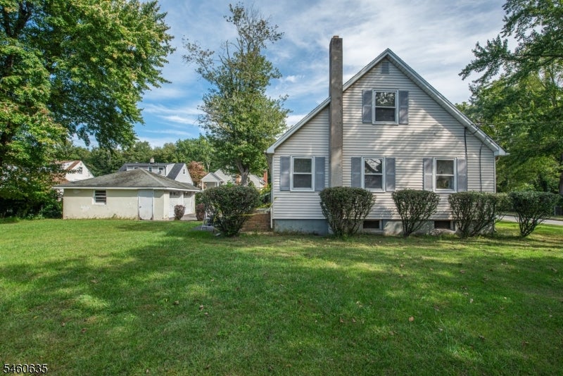 97 Van Dam Ave