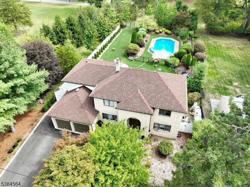 210 Ramapo Valley Rd