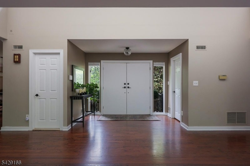 29 Deer Path Cir