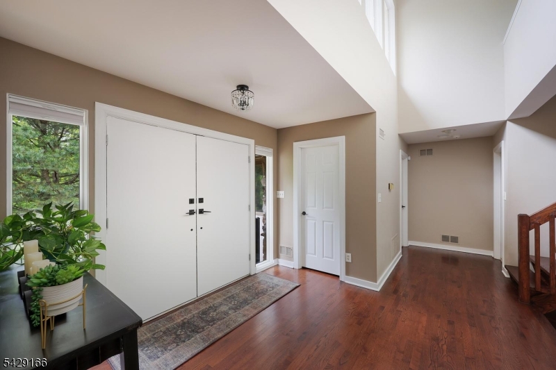 29 Deer Path Cir