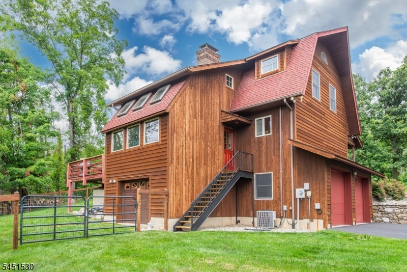 126 Upper North Shore Rd