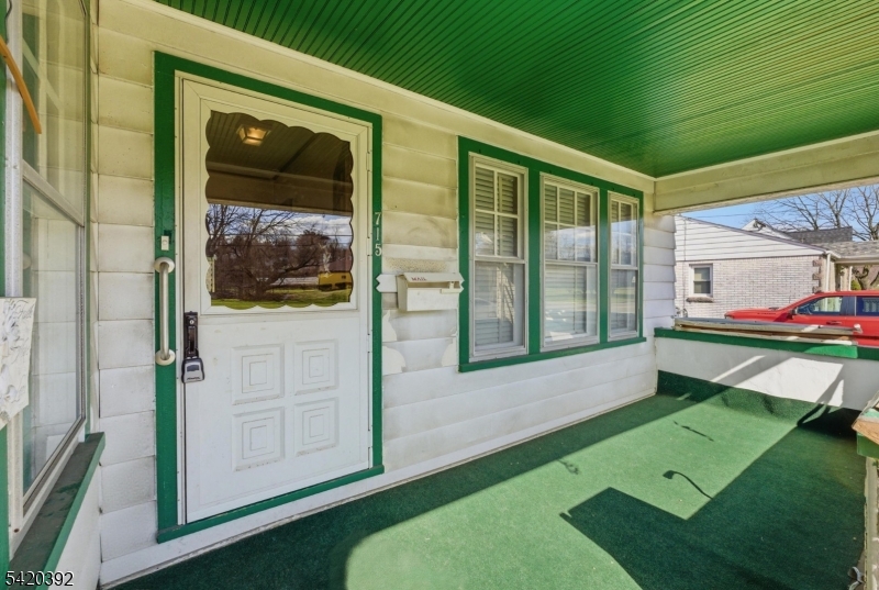 715 New Brunswick Ave