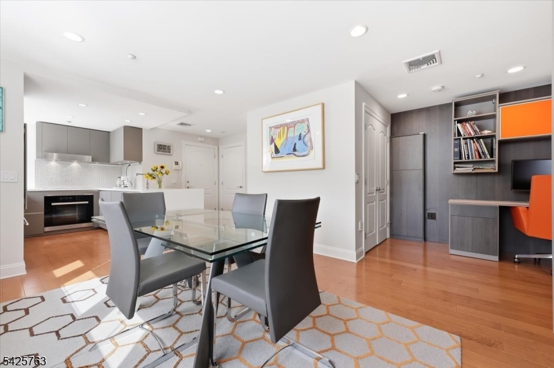 1201 Rio Vista Dr 1201