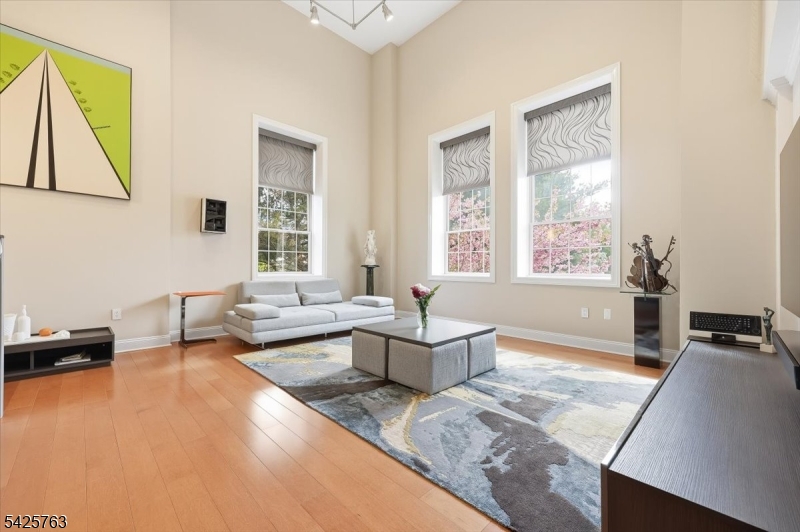 1201 Rio Vista Dr 1201