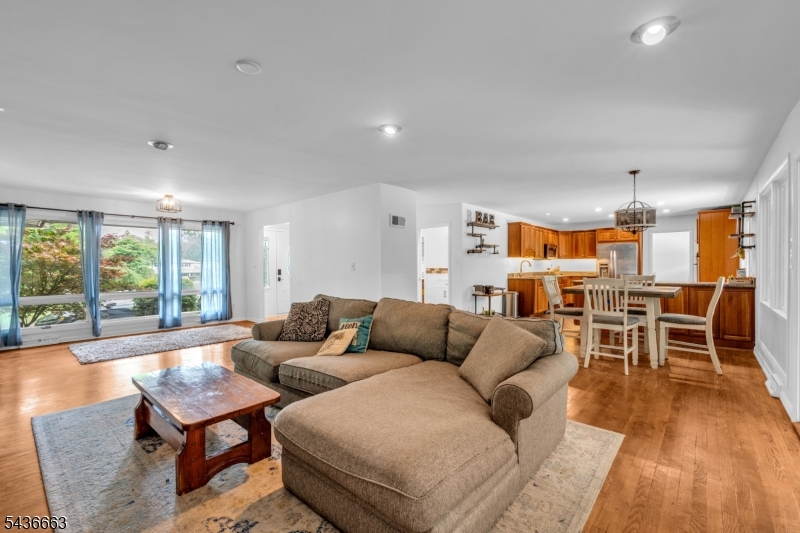 20 Conkling Rd