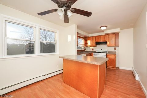 142 Maple Ave 2 Woodland Park NJ 07424