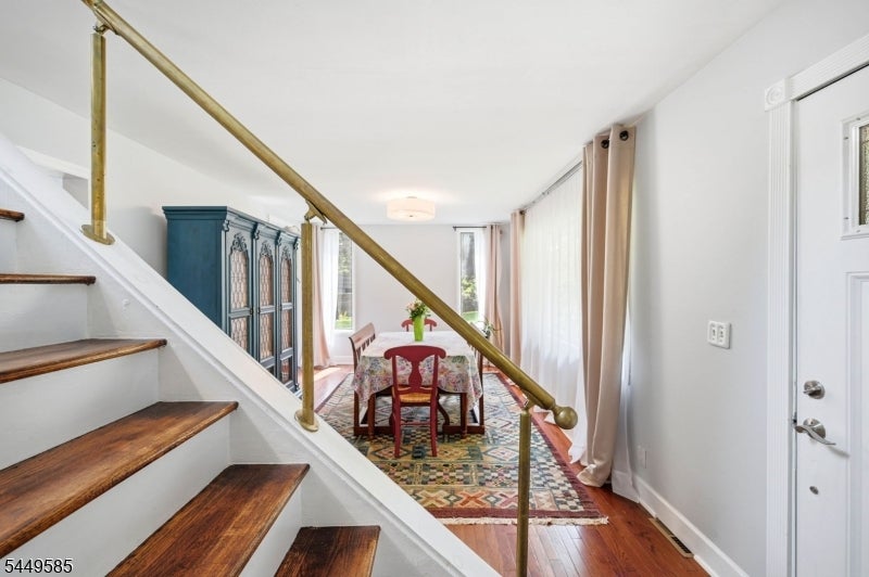 110 Truman Blvd