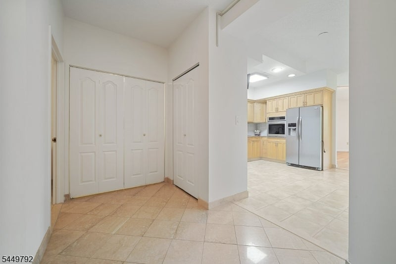 10 Smith Manor Blvd 820