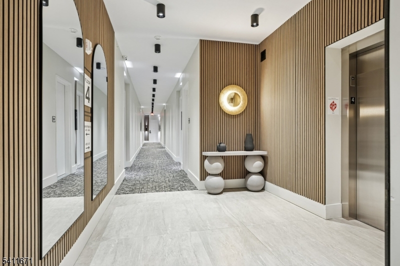 1722 Springfield Ave 402