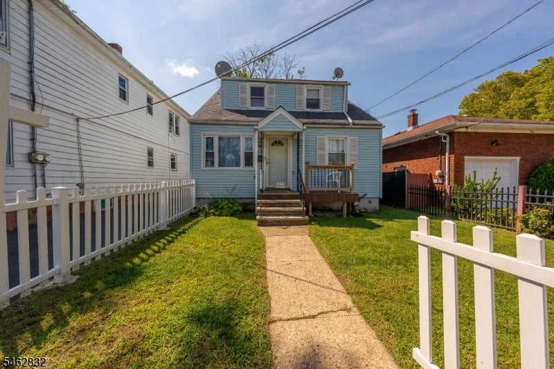 807 Lincoln St