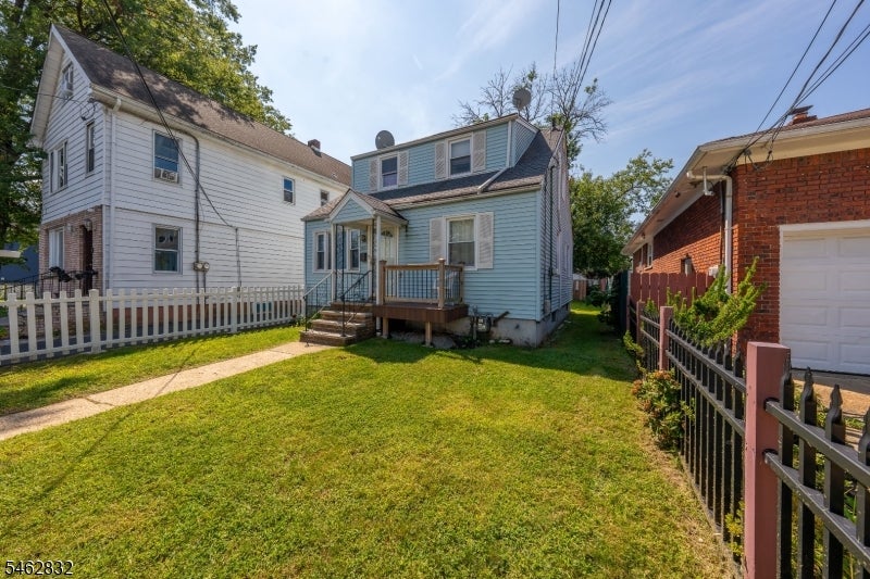 807 Lincoln St