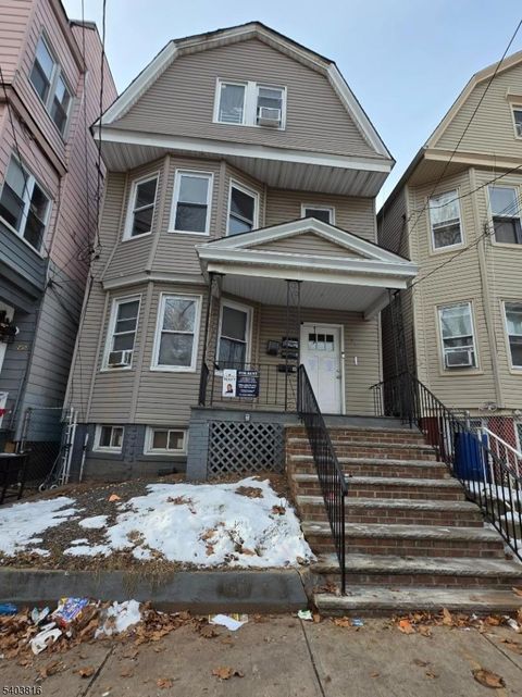 251 Ellis Ave Irvington Twp. NJ 07111