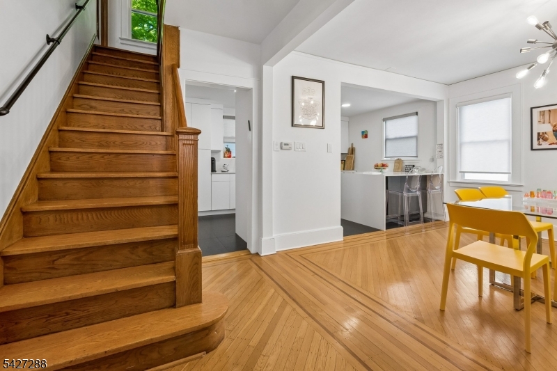 58 Plymouth Ave