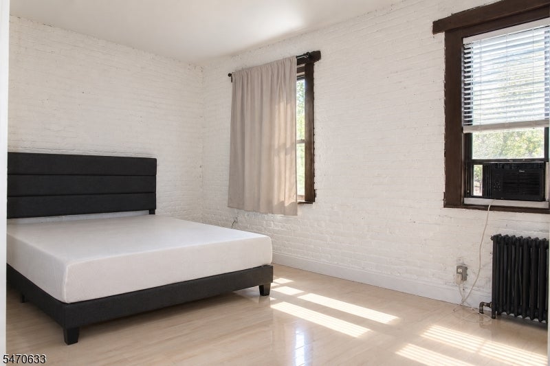 275 Pine St Fl 1 1