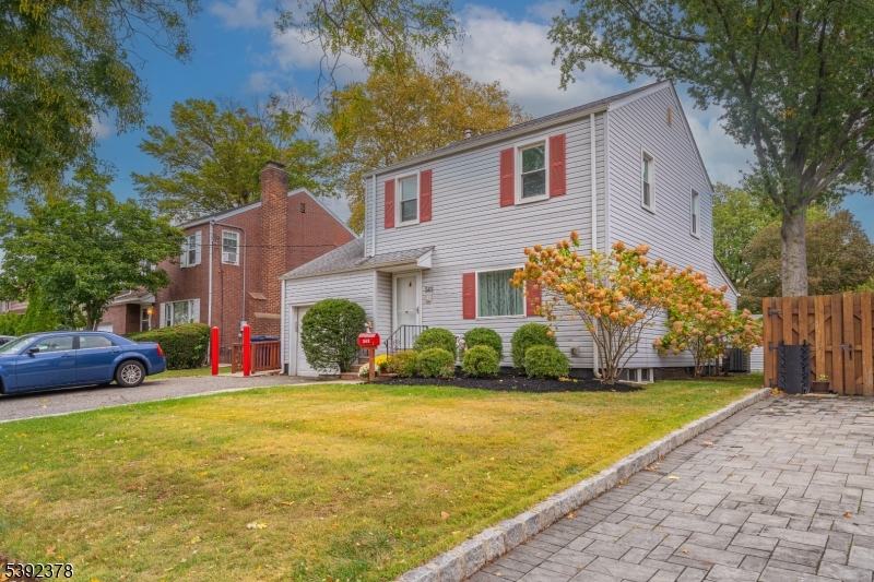 565 Valley Rd