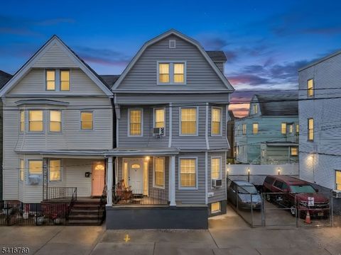 409 Hamilton St Harrison Town NJ 07029