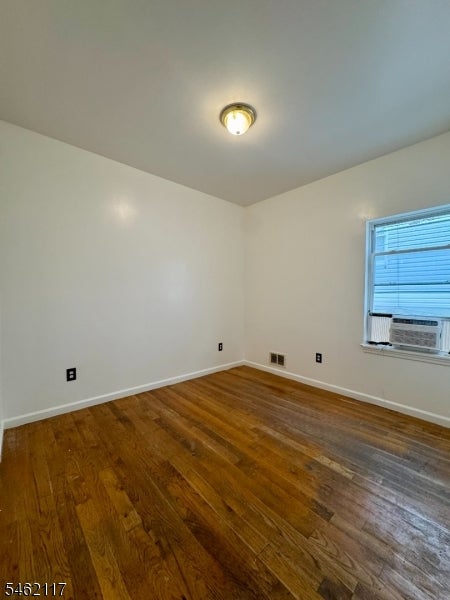 142 Ege Ave