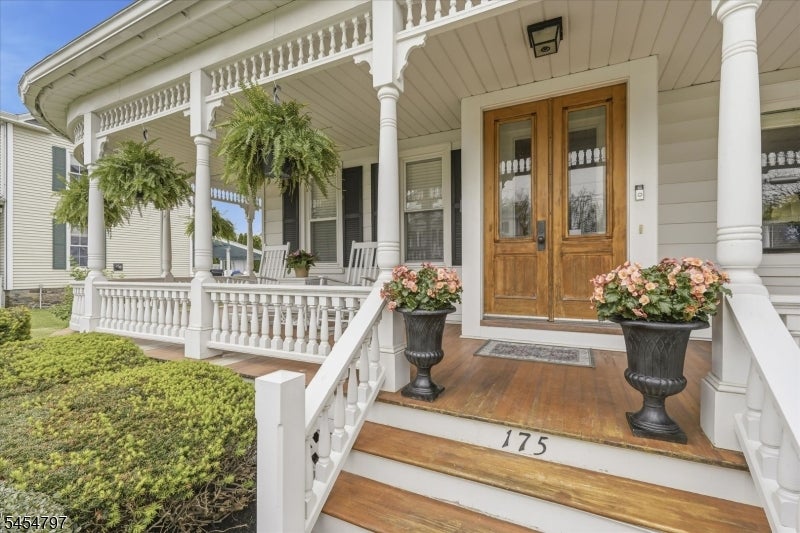 175 Main St