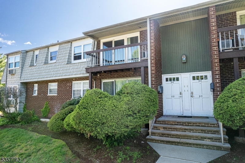 34 Deanna Dr 96