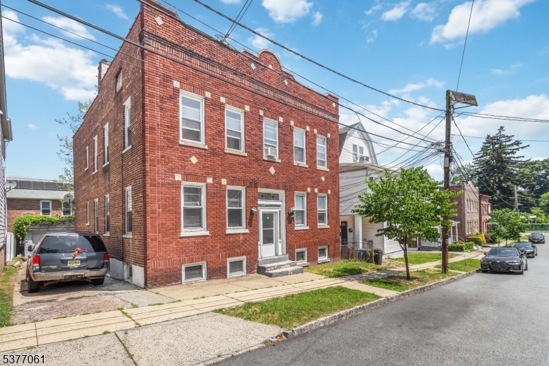 20 Monroe Pl