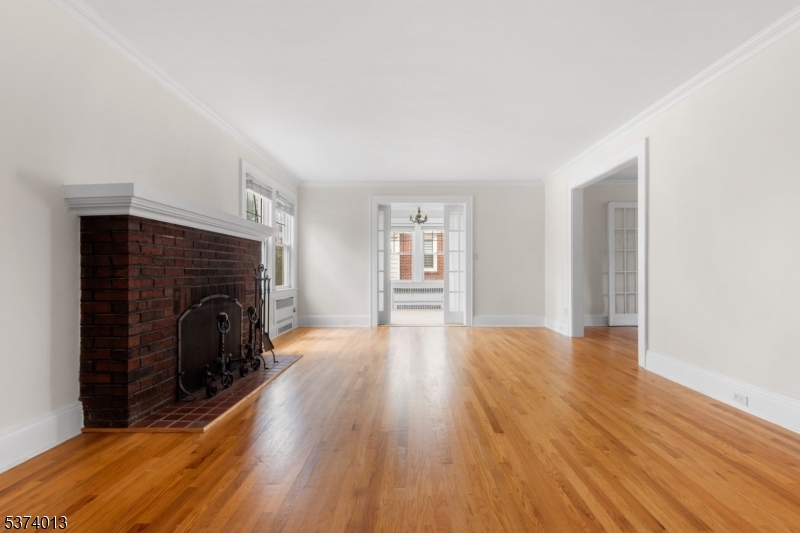 144 Irving Pl