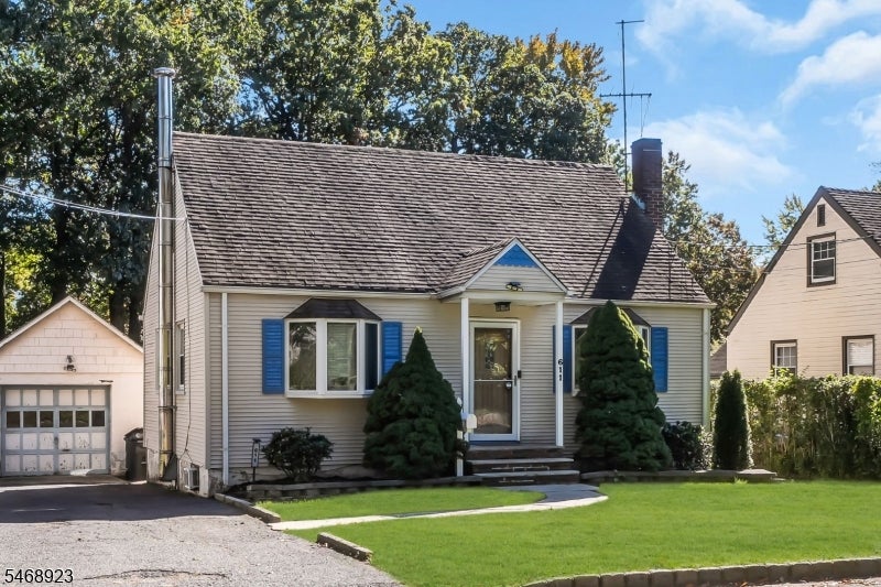 611 Fairfield Ave