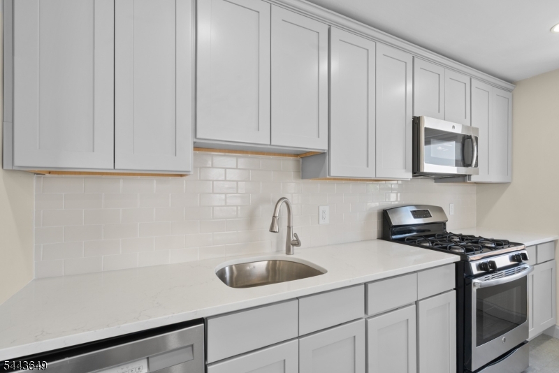 145 6Th St 2