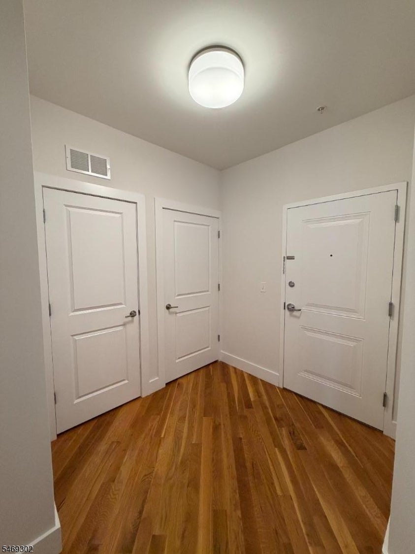 44 Main St 215