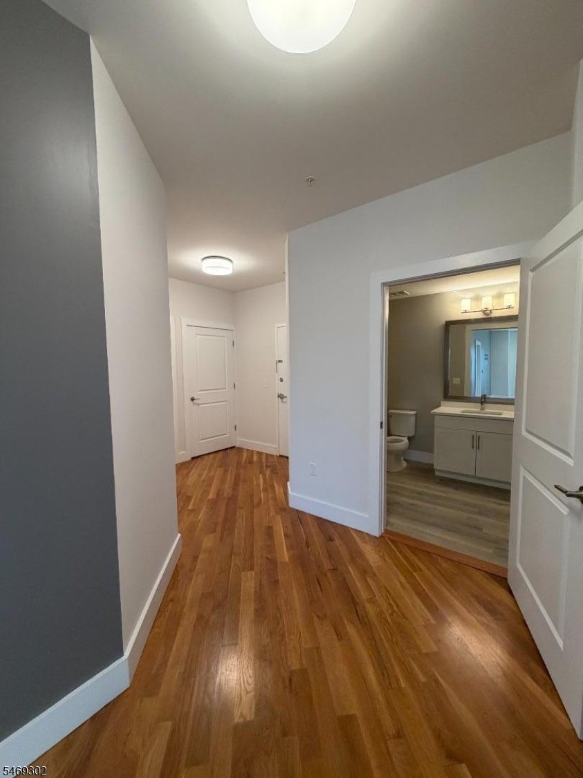 44 Main St 215
