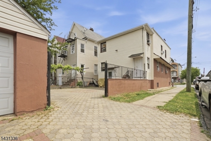 75 Geneva St
