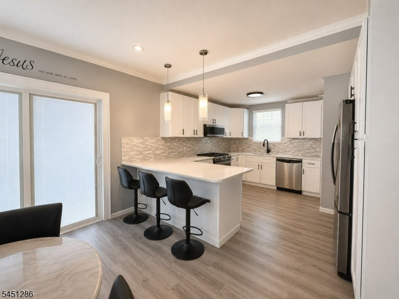 39 Park Dr S