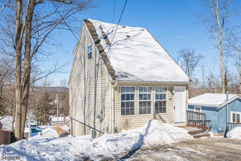 41 Ferris Ln Jefferson Twp. NJ 07438