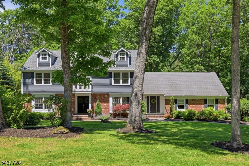 70 High Oaks Dr